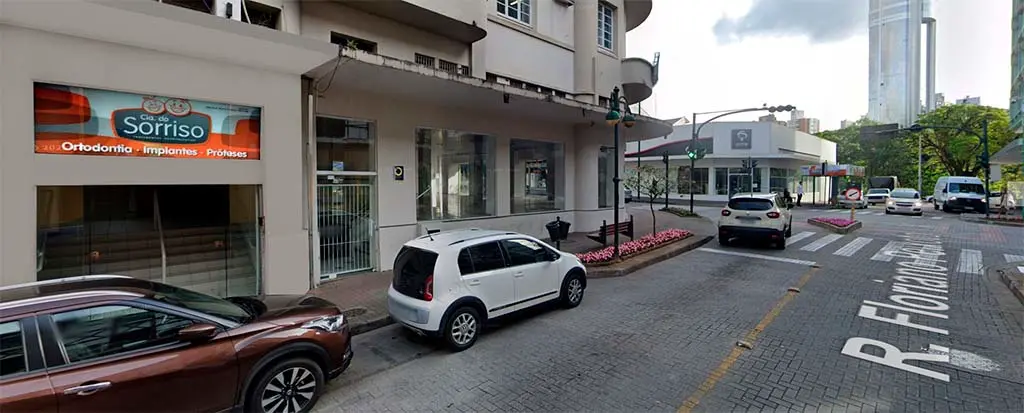 Cia do Sorriso Clínica Especializada em Próteses Protocolo em Blumenau